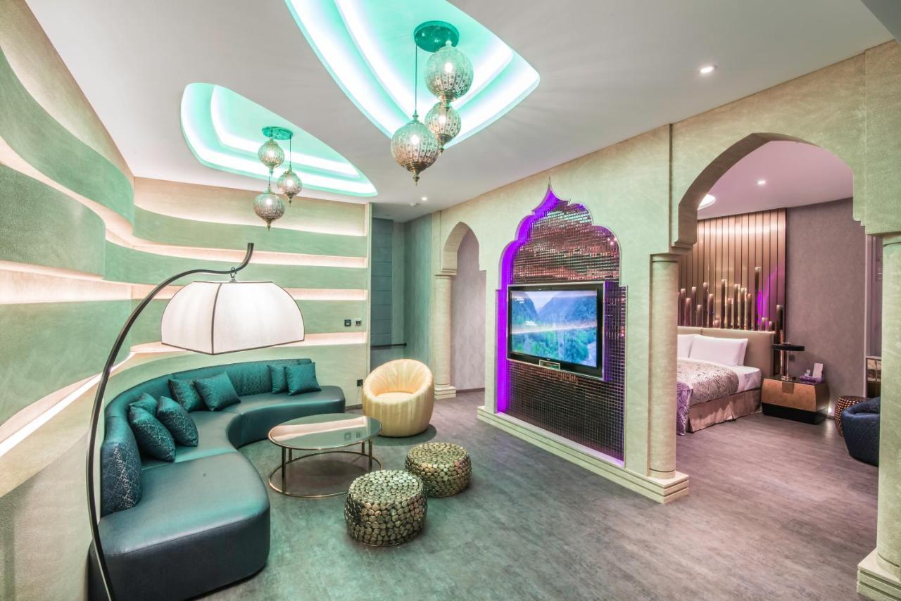 Luv U Motel Kaohsiung Zewnętrze zdjęcie