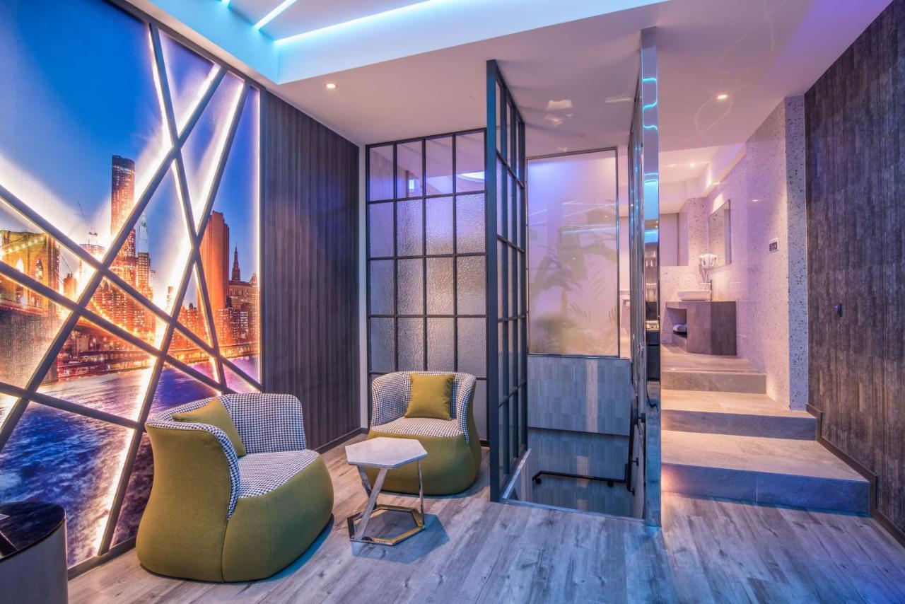 Luv U Motel Kaohsiung Zewnętrze zdjęcie